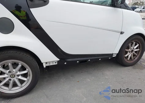 2010 Smart Fortwo Passion/Pure z USA, uszkodzony, nr VIN WMEEJ3BAXAK362631